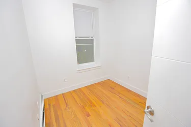 Rented by JB Mac Real Estate Inc.