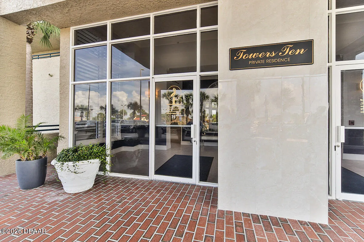 2 bed, 2.0 bath, 1395 sqft, $3,000 — Photo 4