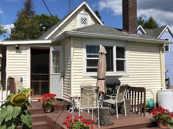 806 5th Ave, Two Harbors, MN 55616