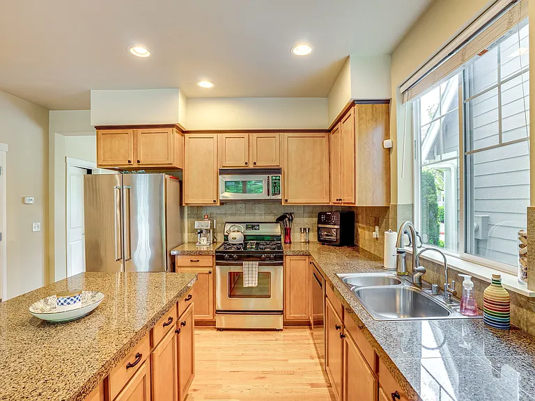23914 33rd Dr SE — Photo 7