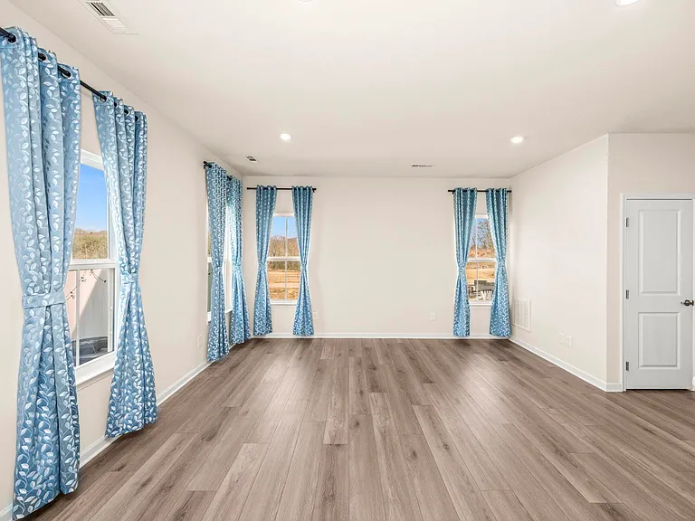 247 Pryor Dr — Photo 18