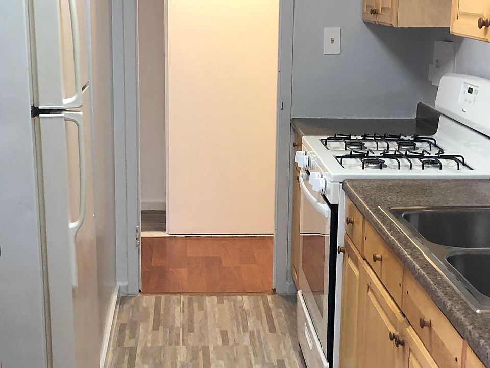 1st image of 3950 N Lake Shore Dr #1623