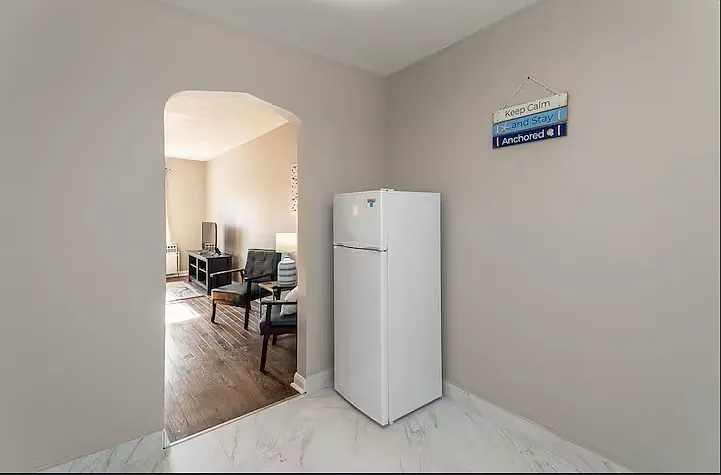 1 bed, $1,100 — Photo 1