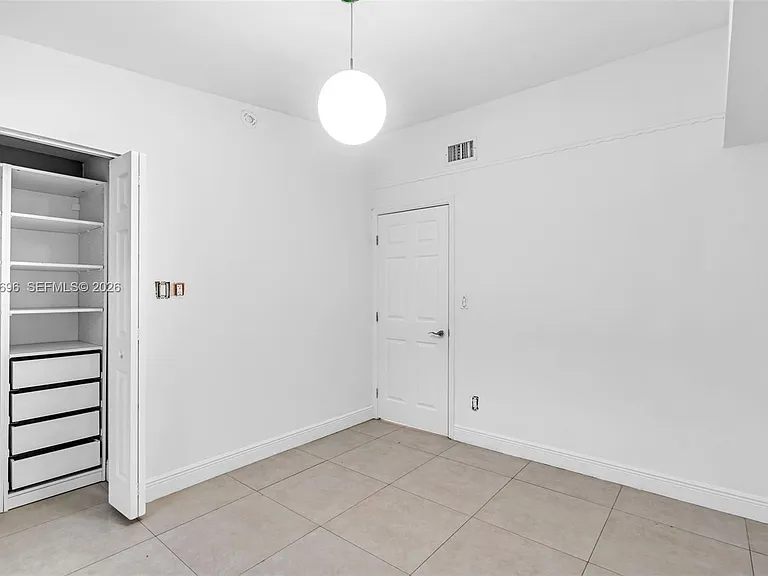 1580 NE 139th St — Photo 15