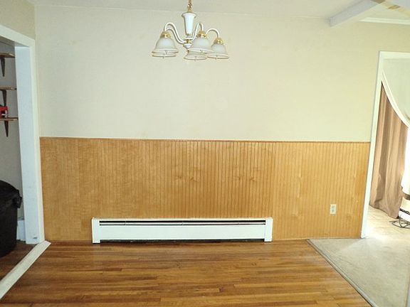 5th image of 242 Seymour St