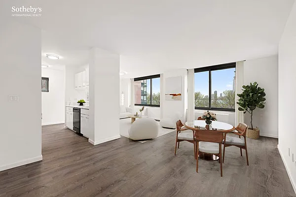 Sold by Sotheby's International Realty | media 18