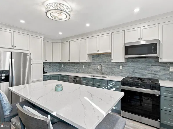 730 Kevin Ct, Brick, NJ 08724