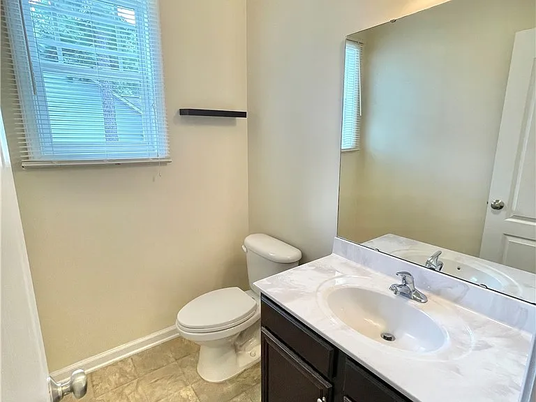 675 Omaha Dr — Photo 19