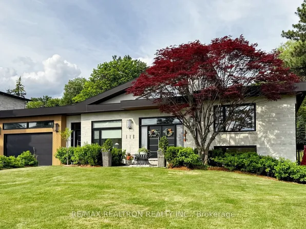 116 Laurentide Dr, Toronto, ON M3A 3E5