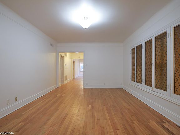 5th image of 447 W Oakdale Ave #1312