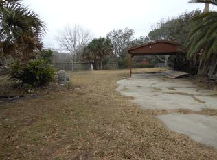 717 Blyth Rd, Victoria, TX 77904