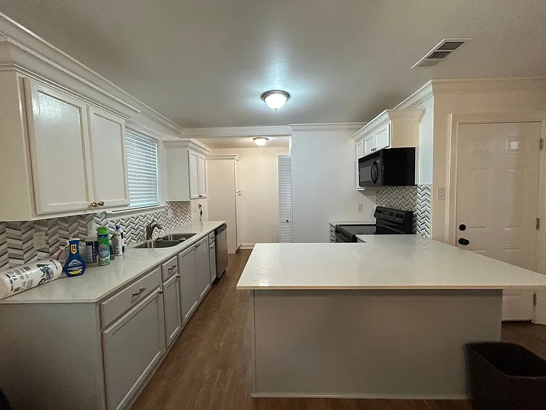 2080 Jerlyn Dr — Photo 14
