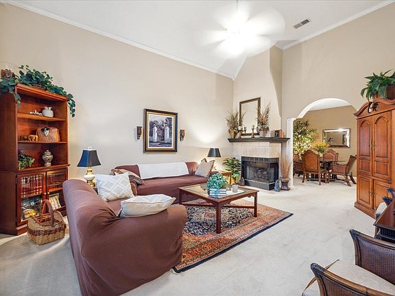 5th image of 8681 Overcup Oaks Dr