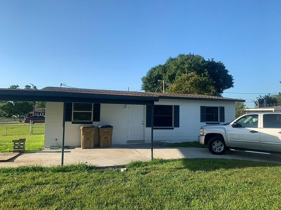 1st image of 2637 N Beaumont Ave