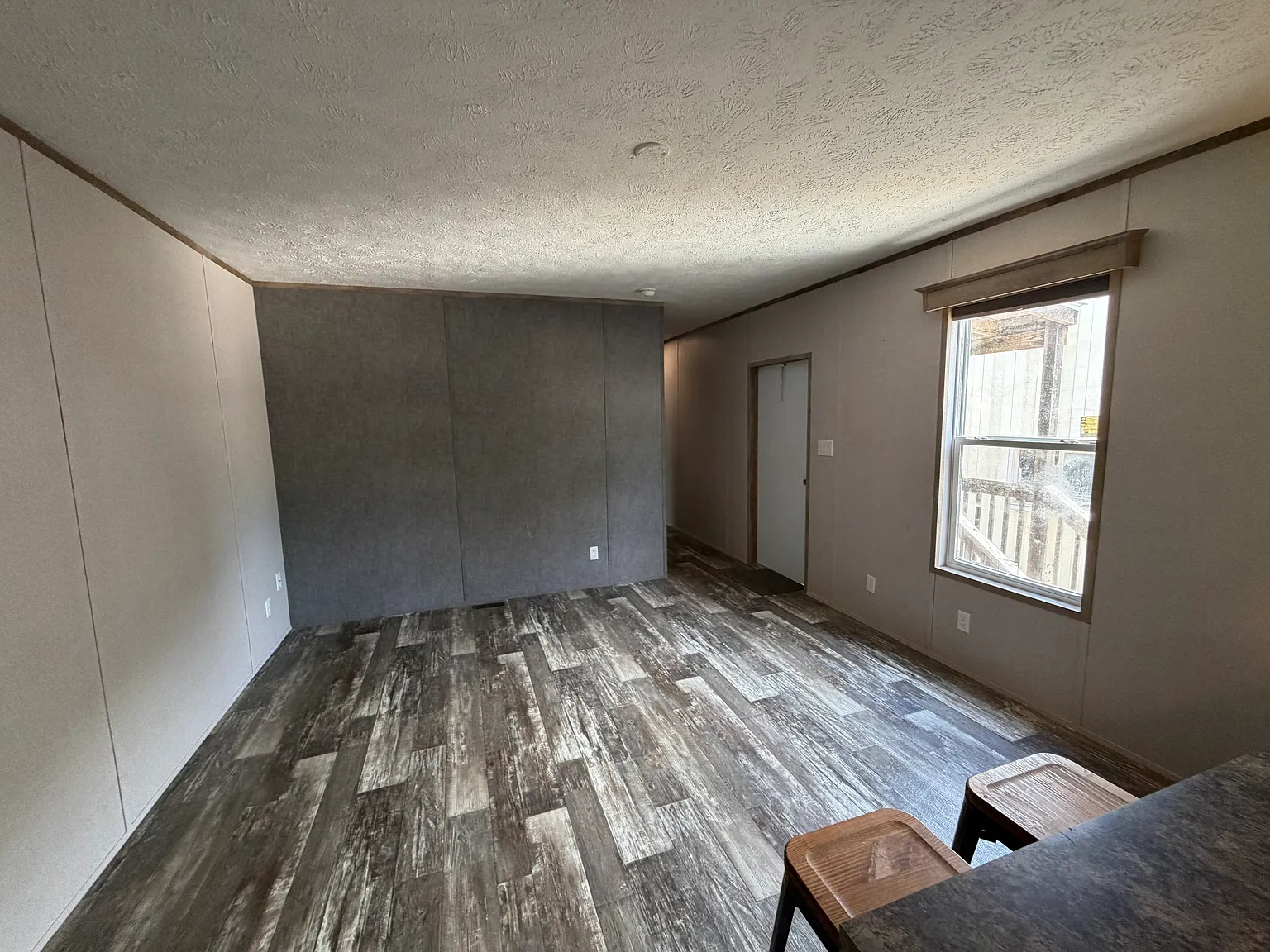 3 bed, 1000 sqft, $1,700 — Photo 3