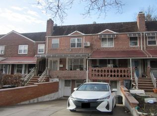 14222 61st Rd, Flushing, NY 11367