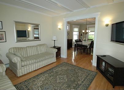 3rd image of 53 Hixon Pl