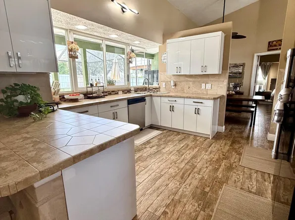 2702 SE Bishop Avenue, Port St Lucie, FL 34952
