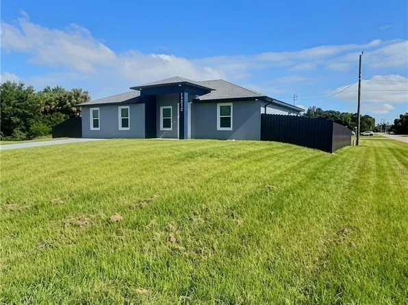 11212 4th Ave, Punta Gorda, FL 33955