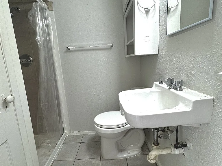 210 SW 21st Ave #D-1932 — Photo 6