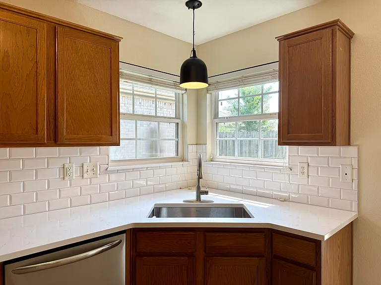 3307 SW Carriageway Ave — Photo 7