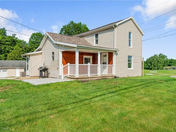 5837 Manchester Ave NW, North Lawrence, OH 44666