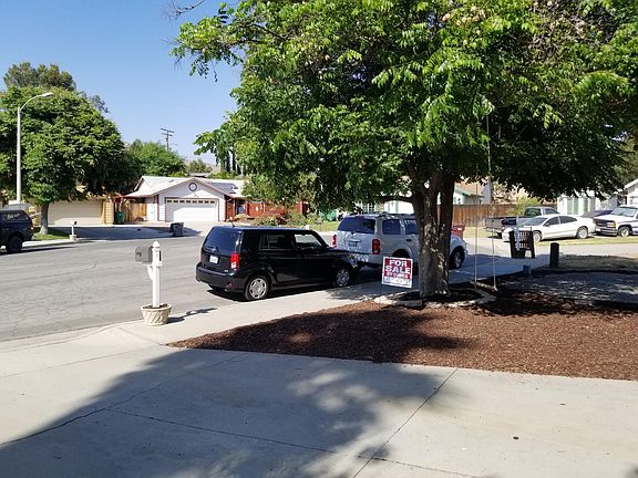 2nd image of 24955 Escondido Ct