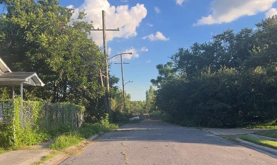 2nd image of 2915 Feliciana St