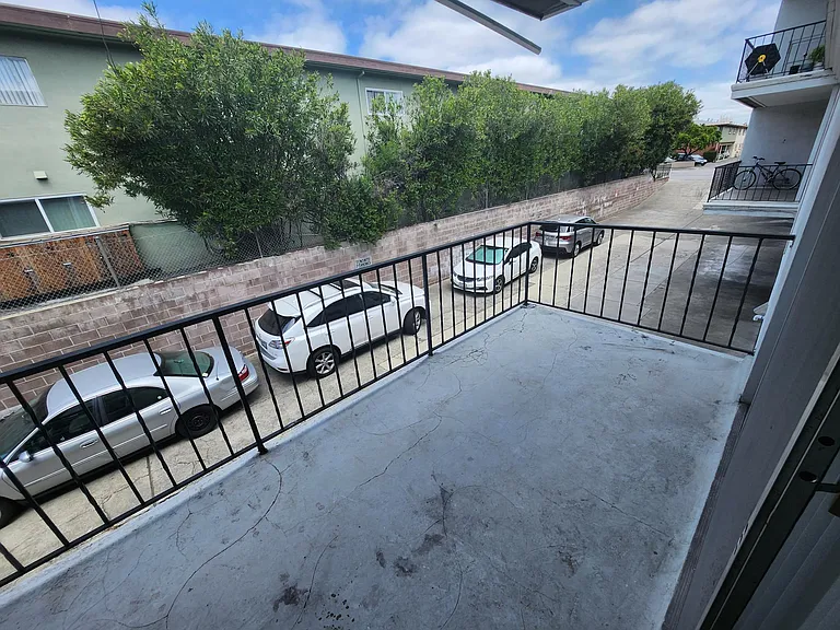 1931 California St #9 — Photo 20