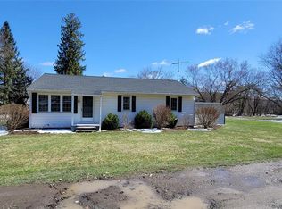29 Glen Rd, Berkshire, NY 13736