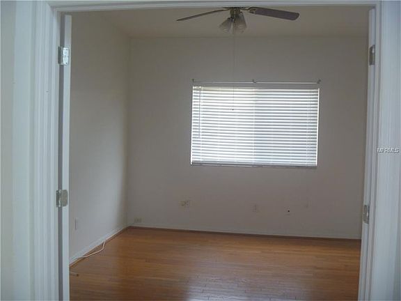 5th image of 18178 Sandy Pointe Dr