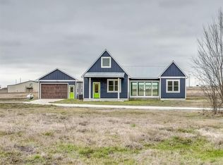 19010 Community Dr, Nevada, TX 75173