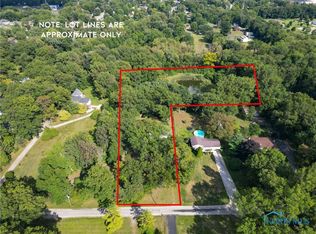 1051 Wentworth St, Holland, OH 43528