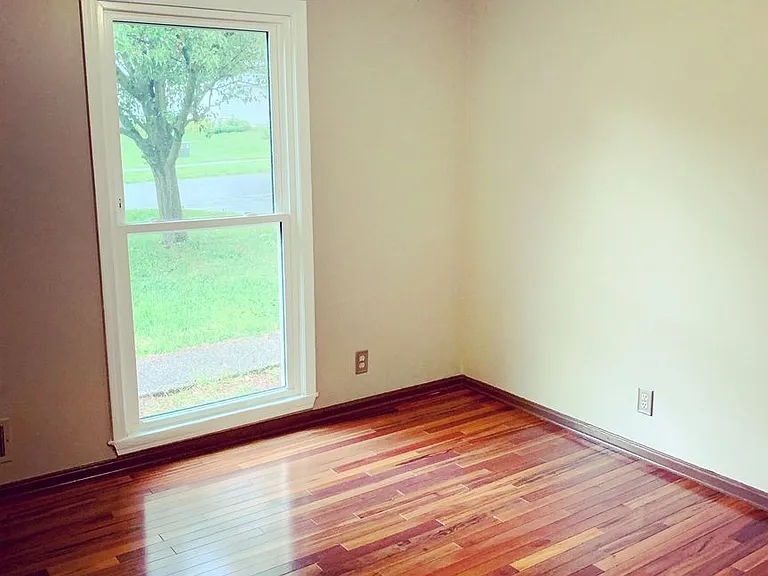 4001 Riveroaks Cir — Photo 11