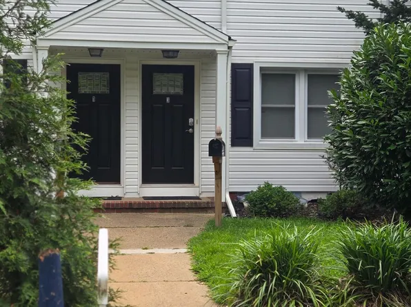 3 Elm Ct, Metuchen, NJ 08840