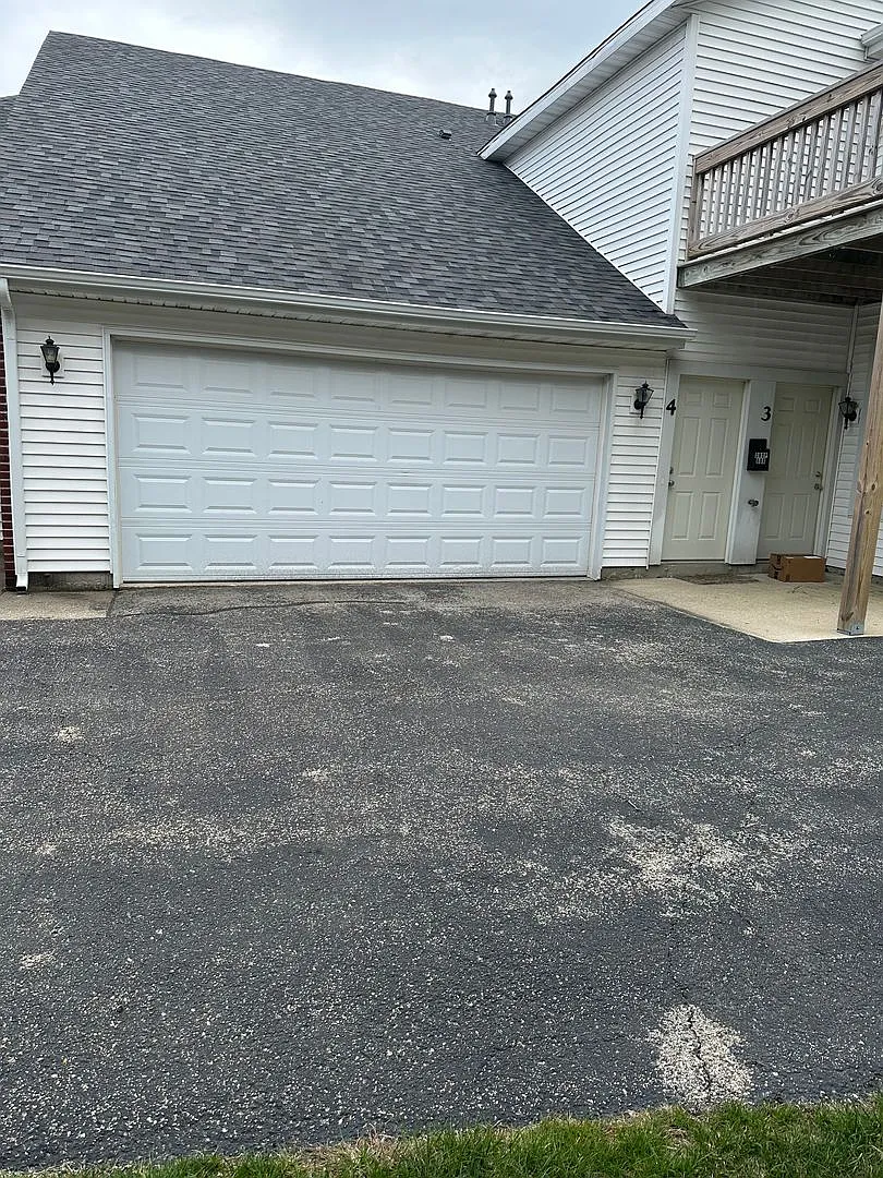 Building Photo - 10340 Metalmark Ln