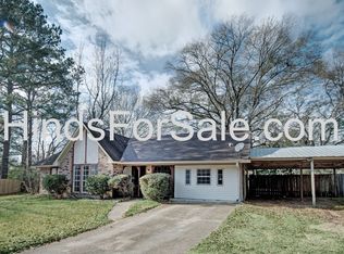 105 Cross Tree Cir, Jackson, MS 39212