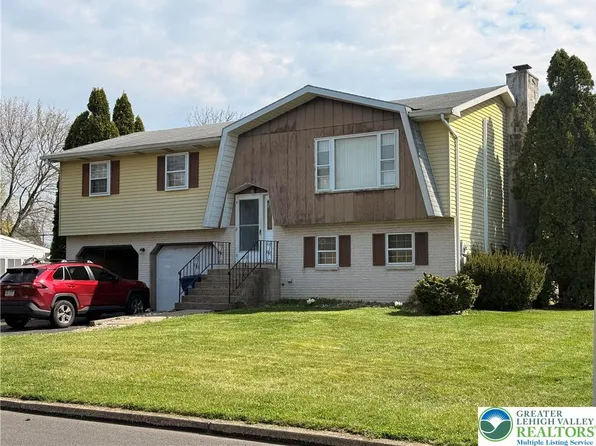 1925 Maria Ln, Allentown, PA 18104