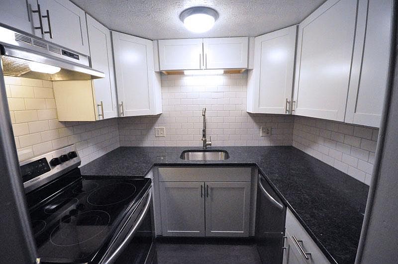 1st image of 438 E Norwich Ave APT E