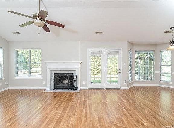 3rd image of 11226 Fox Cove Dr #30