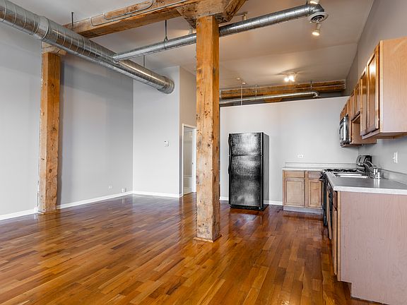 5th image of 1822 S Bishop St #3