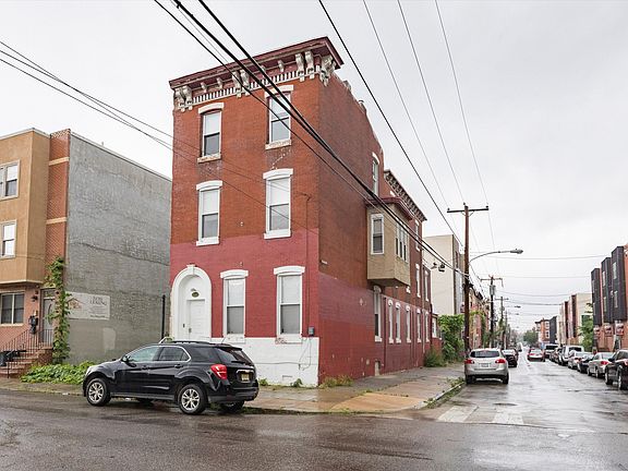 3rd image of 1617 W Oxford St APT 3