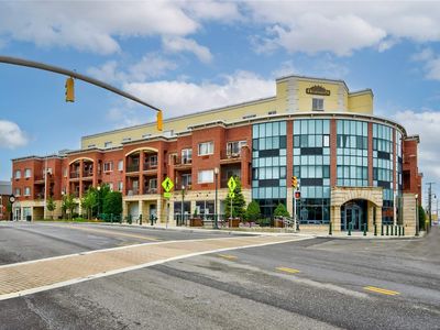 130 Post Avenue #413, Westbury, NY, 11590