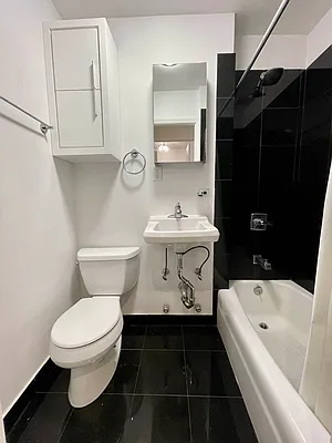 Rented by J PRESTON AND ASSOCIATES INC | media 19