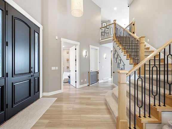 5th image of 515 S Silver Ln