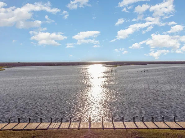 101 Williams St Unit 402, Crisfield, MD 21817