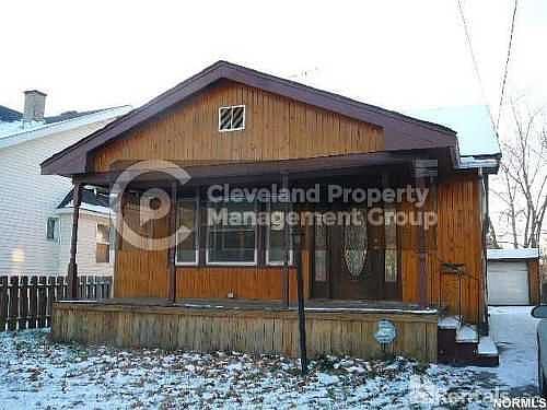 2nd image of 976 E 143rd St
