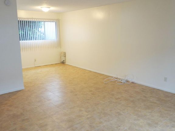 2nd image of 22420 Ocean Ave APT 8