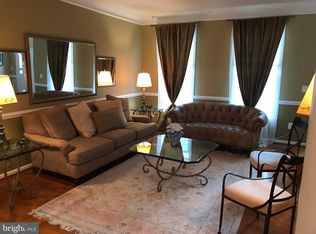 12219 Harbor Town Cir, Fairfax, VA 22033