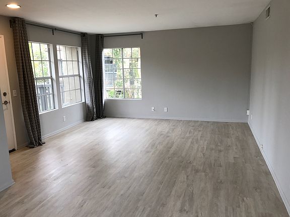 4th image of 2800 Keller Dr APT 120